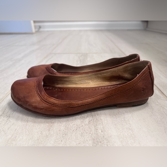 Frye Carson Leather Ballet Flat Size 6.5 - Picture 3 of 4